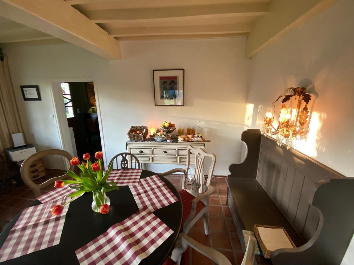 Bed and Breakfast Domaine Du Tafiart Sarron Exteriér fotografie